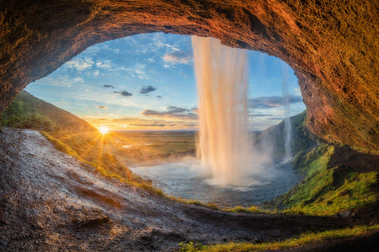 Classic Golden Circle bus tour at an Icelandic attraction